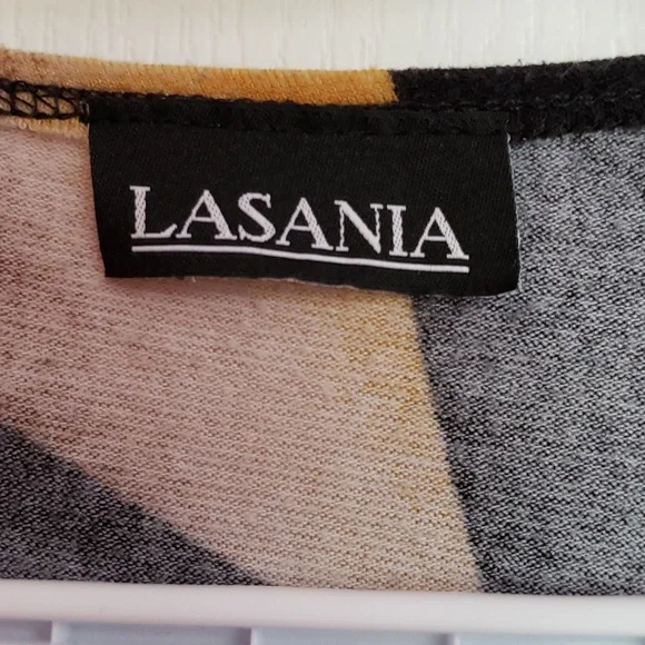 Lasania Top - Picture 2 of 4